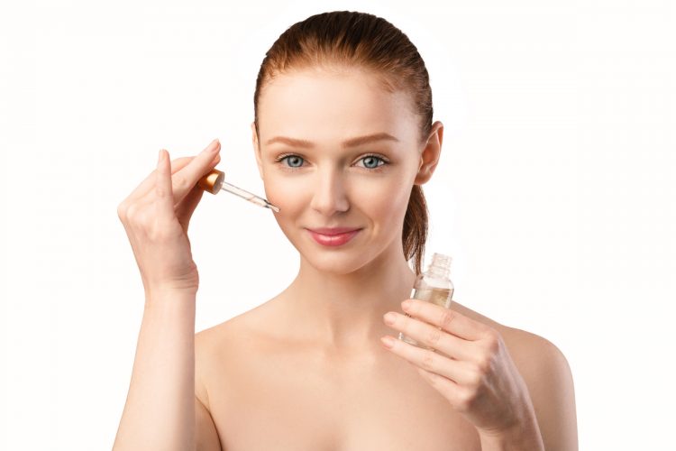 3 beneficios do oleo facial para o nosso rosto