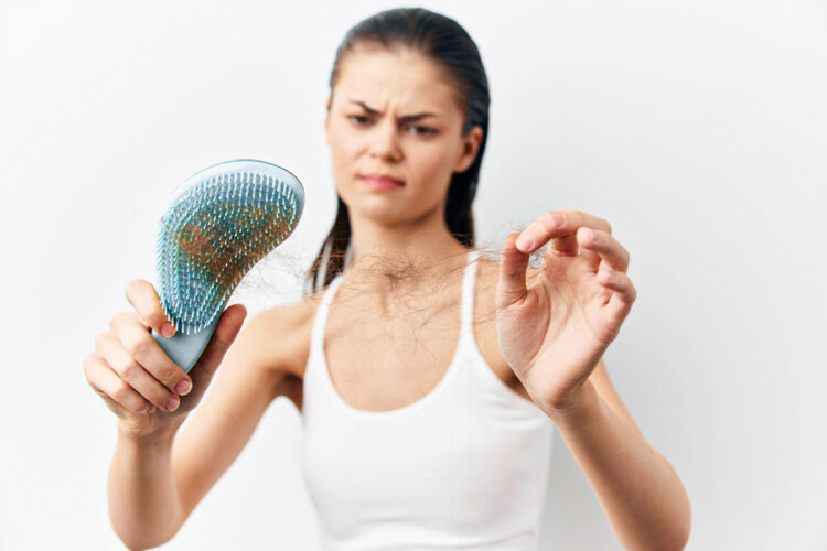 Como Agir Quando a Escova Progressiva Deixa o Cabelo Quebradiço?